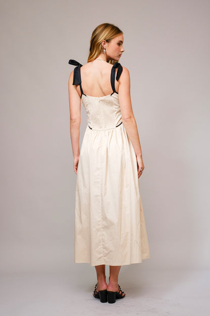 Vestido Midi Ivory con Lazos