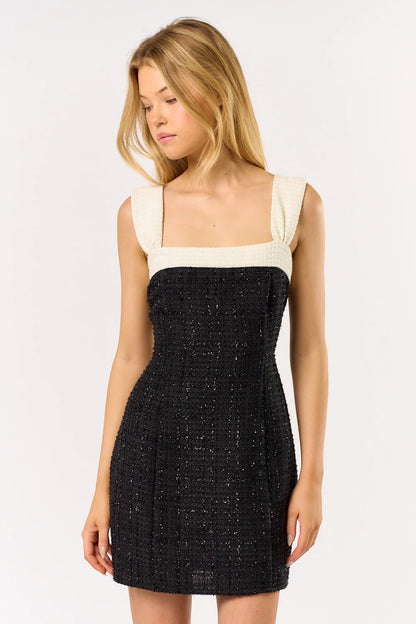 Vestido Corto en Tweed Negro y Marfil
