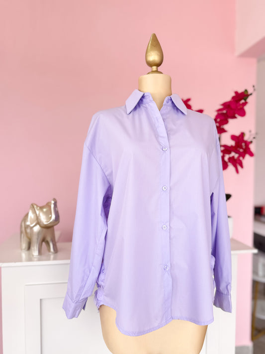 Camisa Lila con Espalda de Rosas 3D