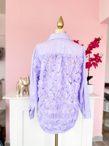 Camisa Lila con Espalda de Rosas 3D